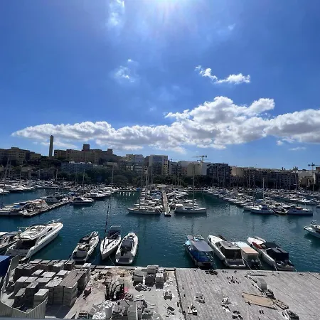 Lägenhet Amazing Sea View Penthouse Near Valletta *