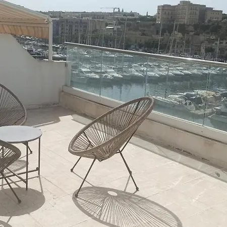 Amazing Sea View Penthouse Near Valletta Διαμέρισμα
