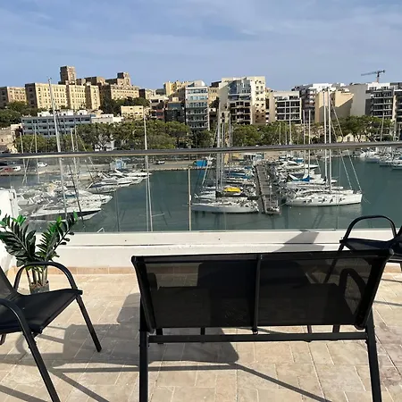 Amazing Sea View Penthouse Near Valletta